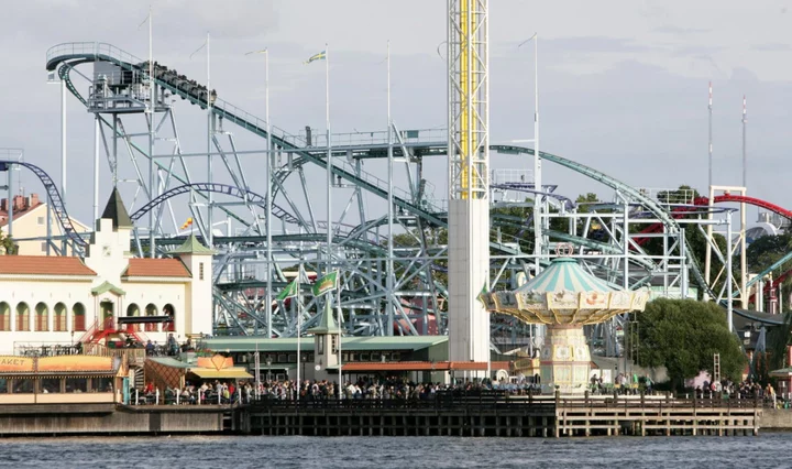 One dead and seven injured in horror rollercoaster crash