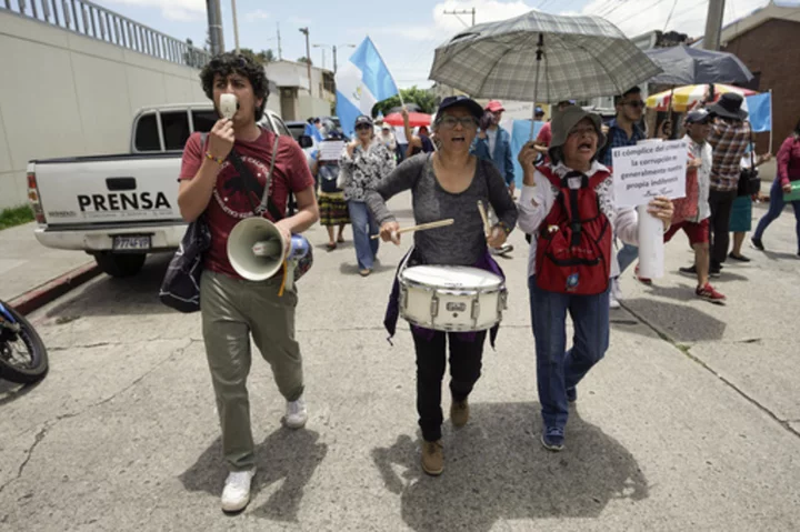 Guatemalans protest interference by court, prosecutors in August's second-round election