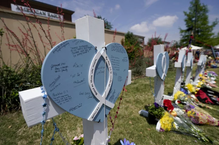 Awash in social media, how are police learning to inform the public better after shootings?