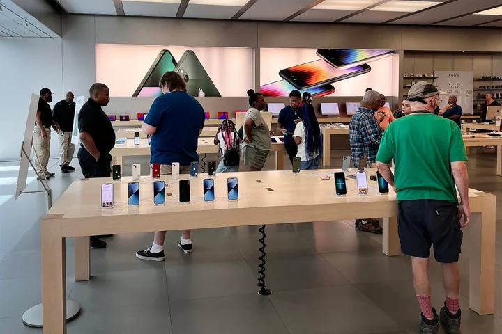 Apple Store Union Accuses Company of Bad Faith Negotiations