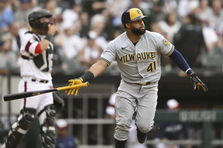 Carlos Santana hits 3-run homer as Brewers sweep White Sox 7-3