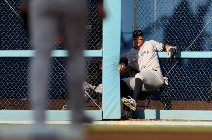 Aaron Judge out injured as Aaron Boone calls out dangerous Dodgers bullpen fence