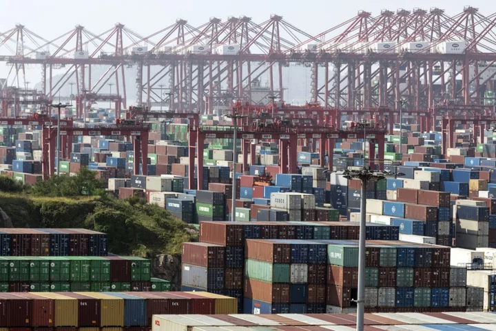 China’s Export Slump Eases as Economy Searches for Stability