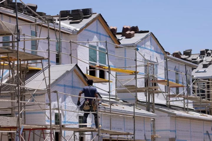 US monthly home prices increase in March, surveys show