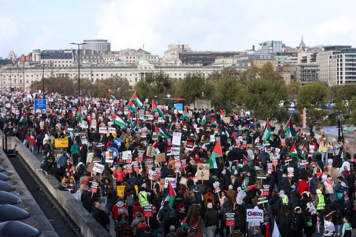 Hundreds of thousands rally in global cities to support Palestinians