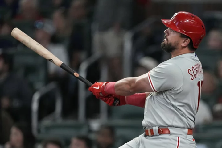 Schwarber hits 483-foot homer, 4 other Phillies homer to lead Phillies over Braves 7-1