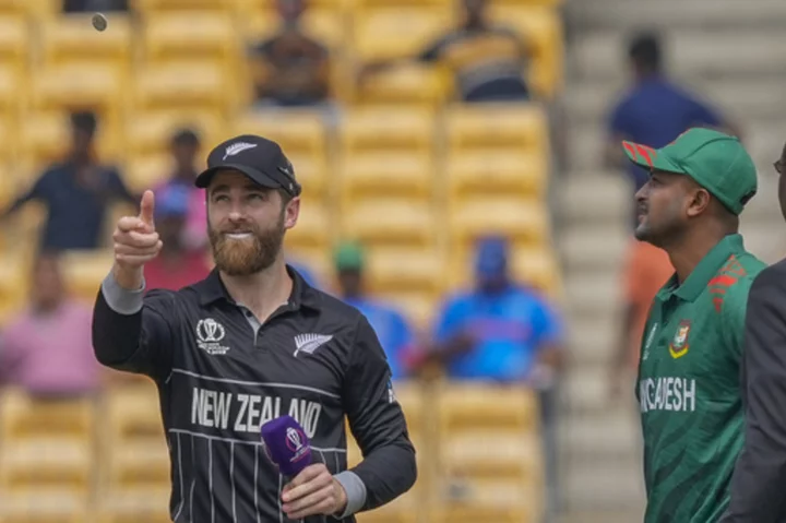 New Zealand wins toss and chooses to bowl first against Bangladesh at the Cricket World Cup