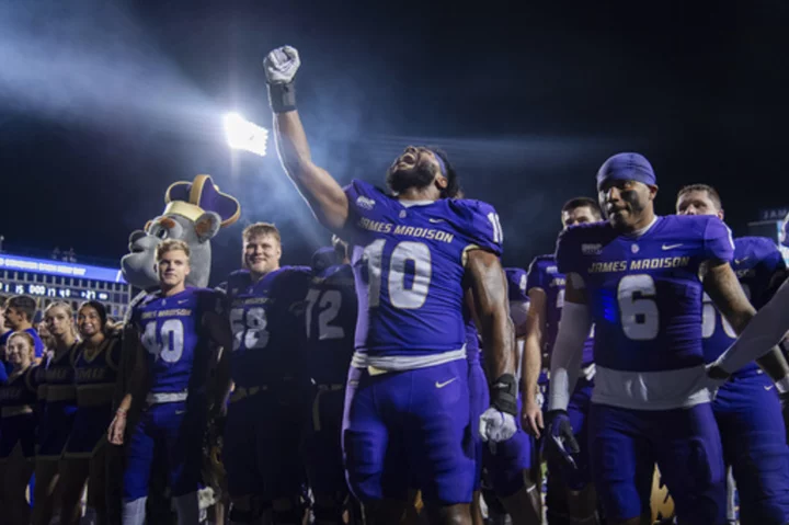 Why can't unbeaten James Madison appear in the CFP rankings? It's not an option for the Dukes