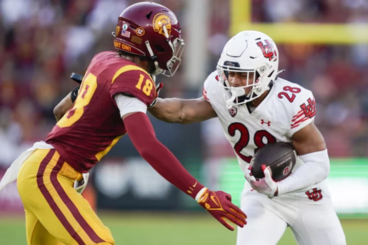 No. 14 Utah hits a field goal at the gun for a 34-32 victory over No. 18 Southern California