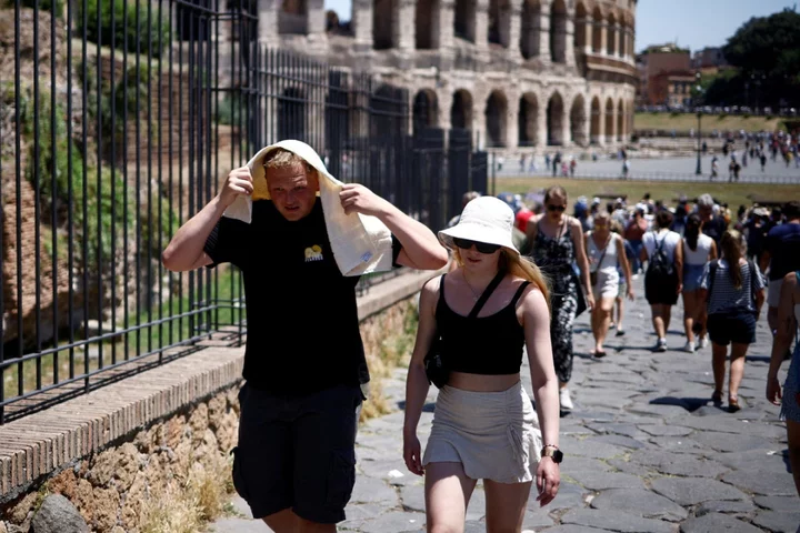 Europe heatwave 2023 – live: Greece in emergency weather measures as map shows deadly ‘Cerberus’ heat