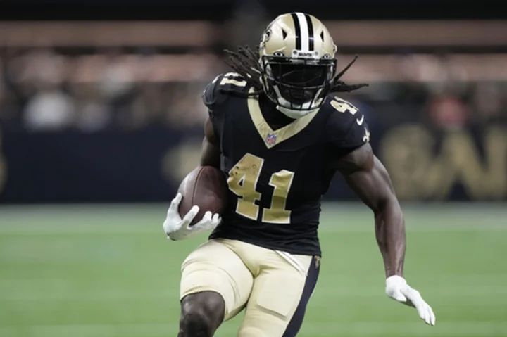 Saints' Alvin Kamara 'explosive' in return to practice. Derek Carr's status uncertain