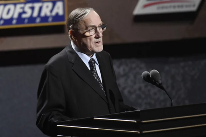 Rick Adelman selected as winner of Chuck Daly Lifetime Achievement Award