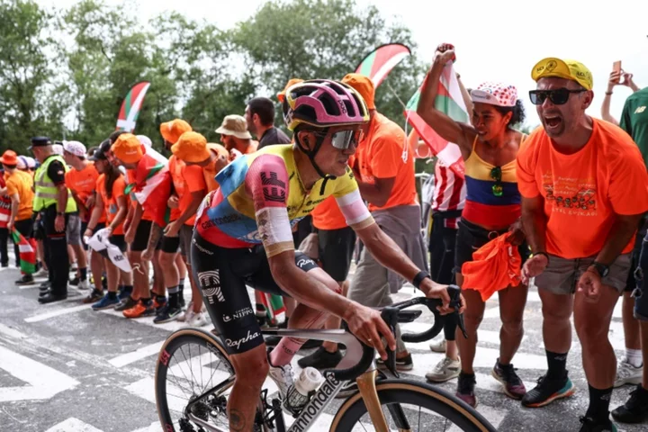 Contenders Carapaz, Mas out of Tour de France after crash