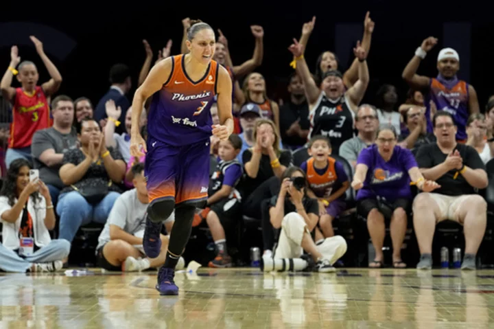 Taurasi becomes first player in WNBA history with 10,000 points