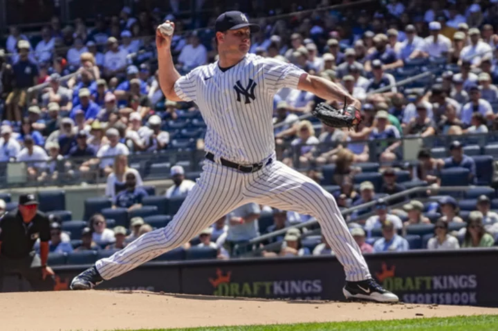 LeMahieu and Stanton homer as the Yankees beat the Royals 5-2. Cole strikes out 10