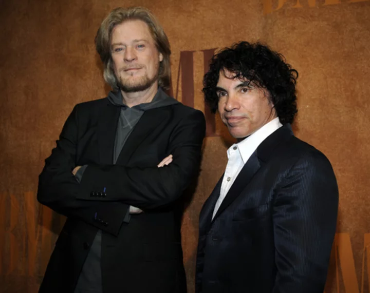 Daryl Hall accuses John Oates of 'ultimate partnership betrayal' in plan to sell stake in business