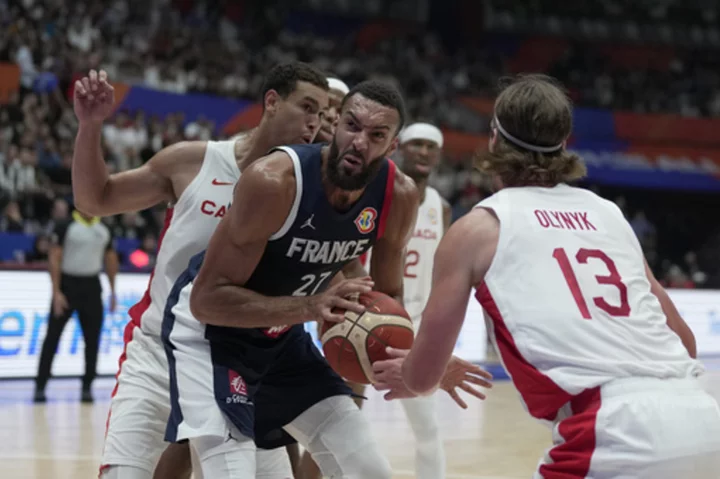 Canada knocks off France; Basketball World Cup attendance record set on Day 1