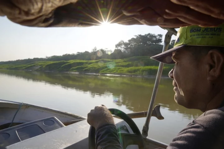 In the Amazon, Brazilian ecologists try new approach against deforestation and poverty