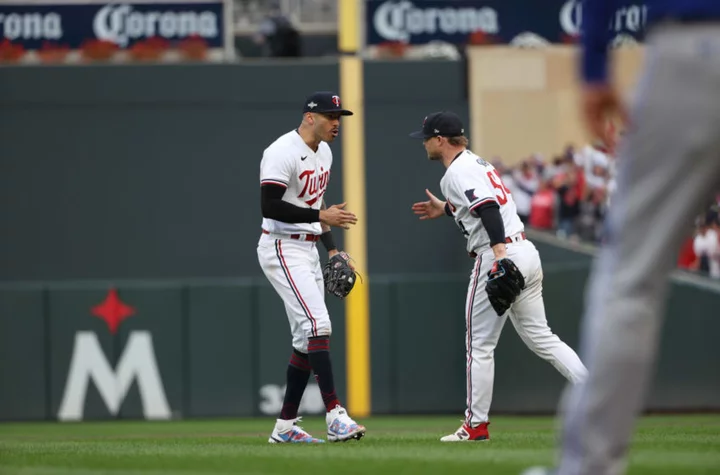 When was the last time the Minnesota Twins won a playoff series?