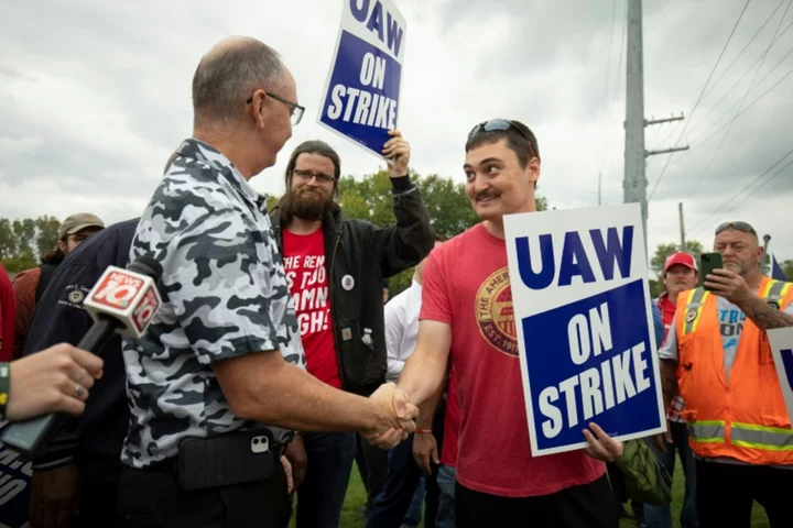 Ford temporarily lays off 300 more US workers due to strike