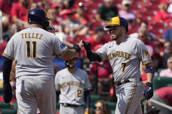 Caratini and Perkins homer in the Brewers' 6-0 victory over the Cardinals