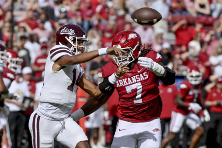 Mississippi State stifles Arkansas 7-3 in defensive battle