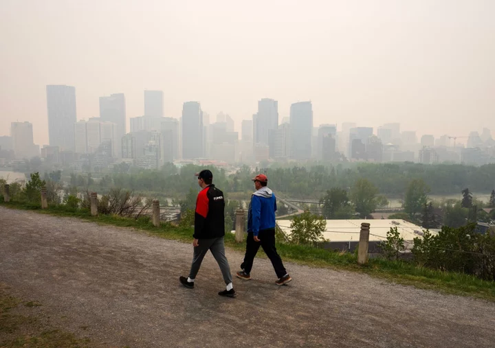 Fires in Western Canada Recede, Helping Energy Output Rebound