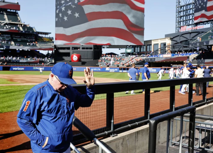 Playoff-bound Phillies rout Mets 9-1 in Buck Showalter's finale as New York manager