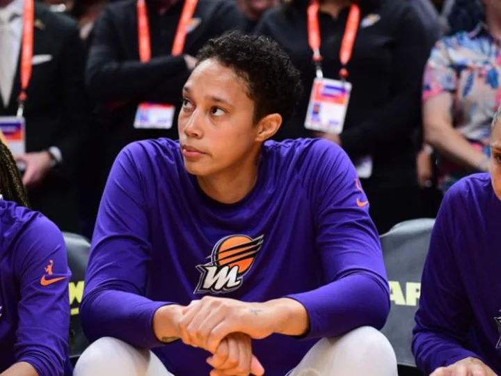 Phoenix Mercury to adjust travel arrangements following Brittney Griner harassment incident, head coach says