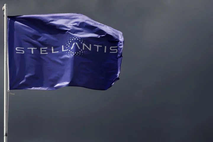 Ontario to offer more money for Stellantis to resume battery plant