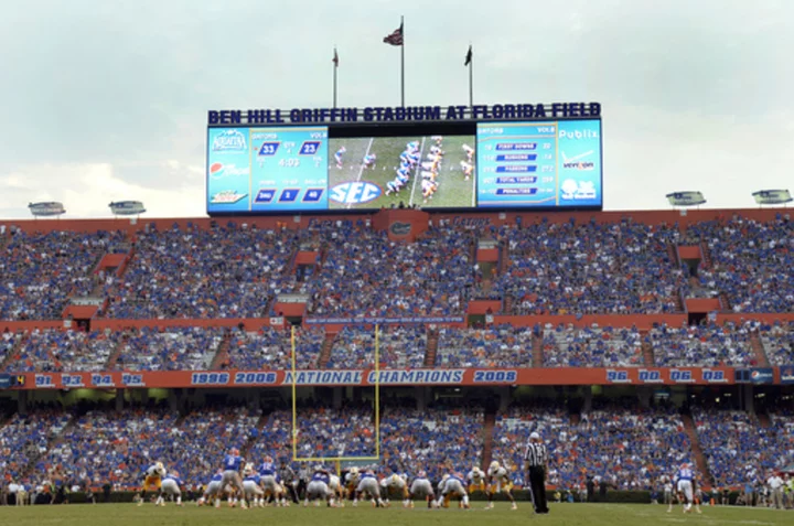 Florida takes 1st public step toward a $400M-plus renovation to its aging and iconic Swamp