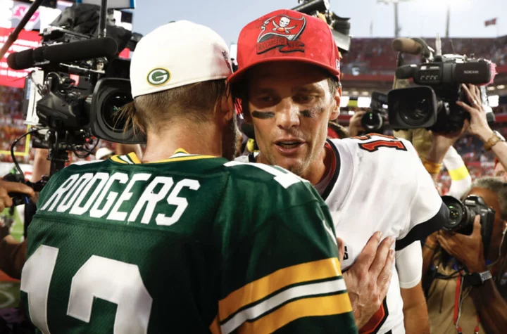 Tom Brady gets a leg up on Aaron Rodgers thanks to Davante Adams team