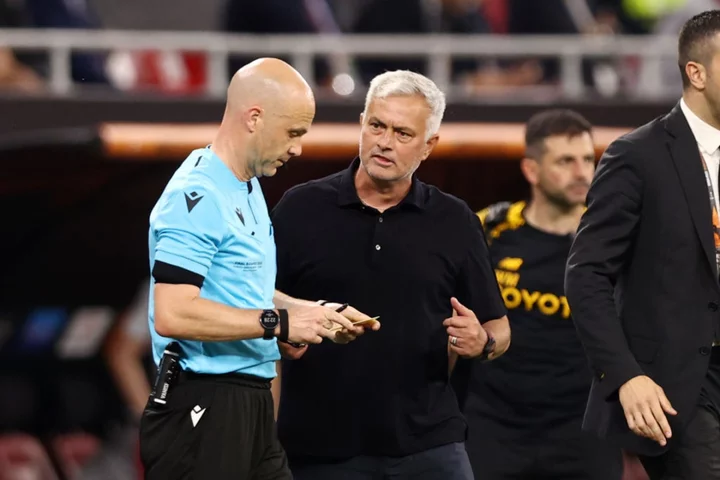 Jose Mourinho confronts English referee in car park after Europa League final defeat