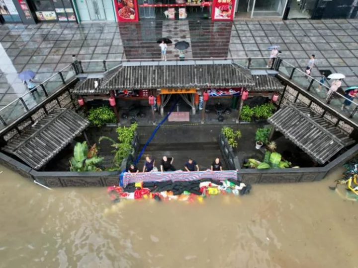 Typhoon Doksuri brings heavy rain to north China, rainfall alert issued for Beijing