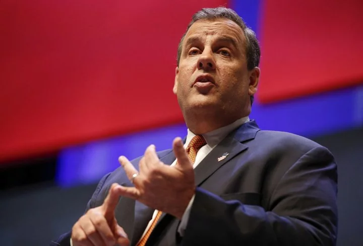 Trump backer-turned-critic Chris Christie to make White House run official