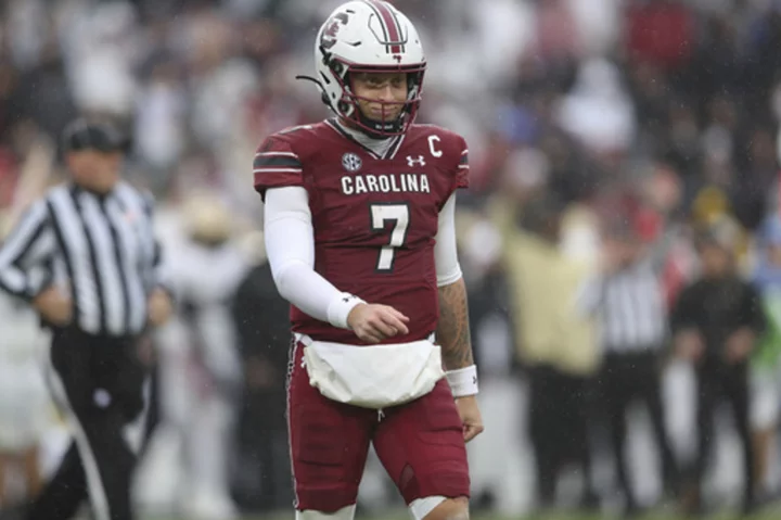 Rattler throws for 3 TDs as South Carolina wins 15th straight over Vanderbilt 47-6