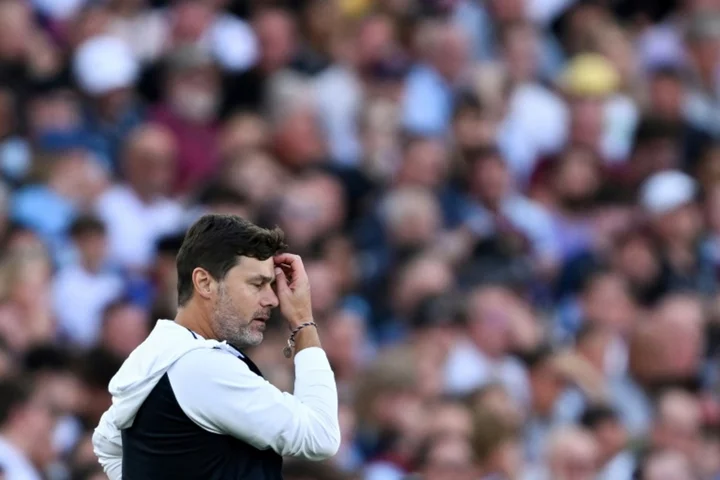 Pochettino rocked as 10-man West Ham sink Chelsea