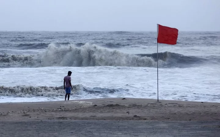 Seven dead as India steps up evacuations ahead of cyclone