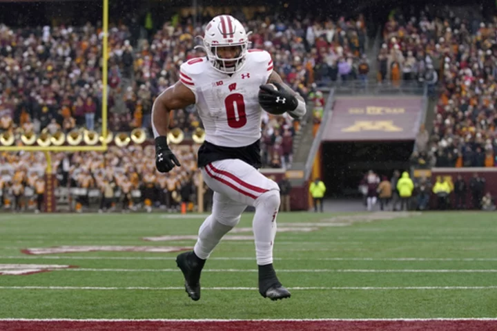 Wisconsin running back Braelon Allen annouces he will enter the NFL draft