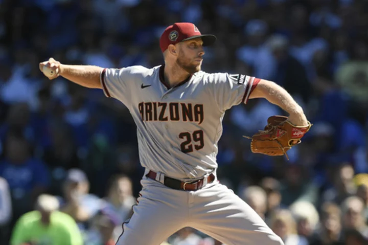 Tommy Pham hits 10th-inning RBI single as streaking Diamondbacks beat Cubs 3-2