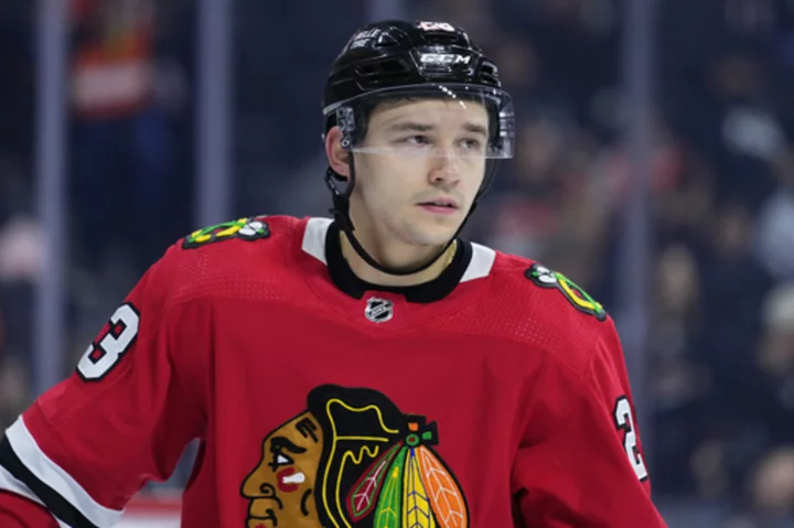 Blackhawks announce 2-year contract for forward Philipp Kurashev after arbitration decision