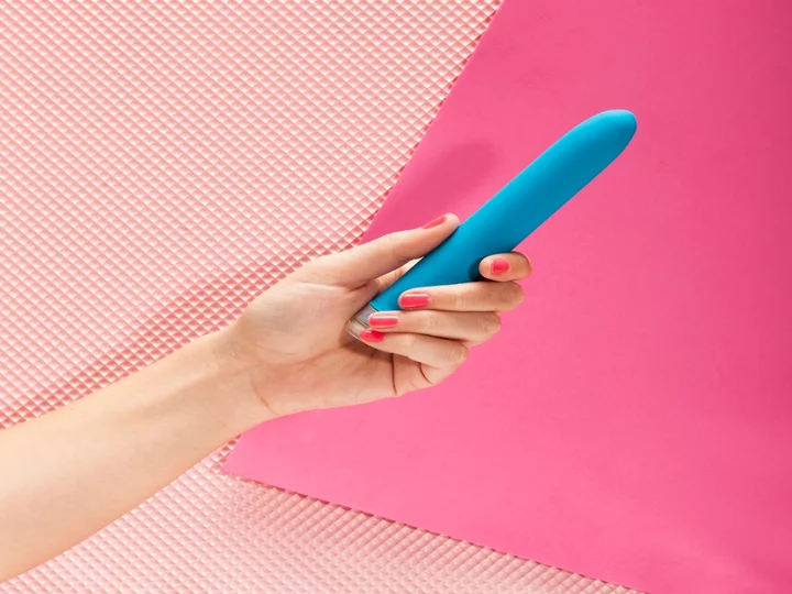 21 Vibrators That’ll Hit The G-Spot