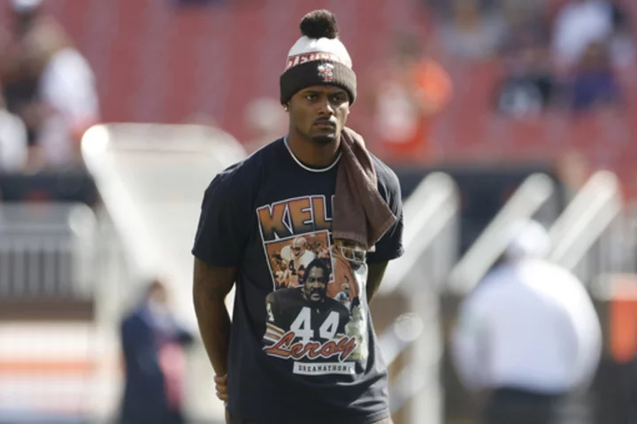 Browns QB Deshaun Watson still dealing with shoulder injury that kept him out of game before bye