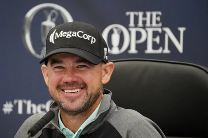 Harman matches British Open records at Hoylake to build 5-shot lead over Fleetwood