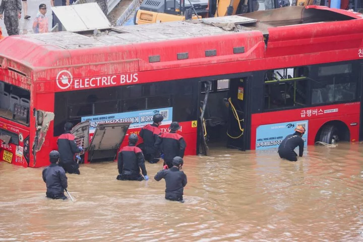 Explainer-How El Nino is helping drive heatwaves and extreme weather