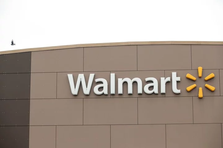 Walmart changes starting pay structure for entry-level store workers