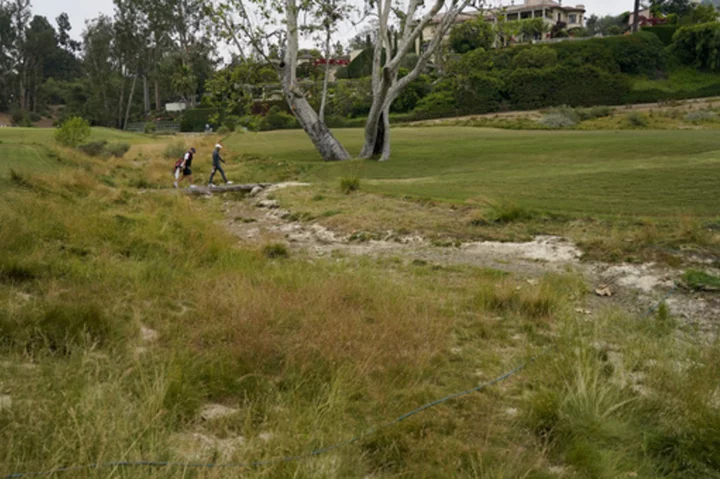 US Open barranca offers beauty, danger at LA Country Club