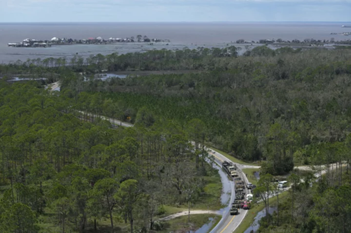 In final hours before landfall, Hurricane Idalia stopped intensifying and turned from Tallahassee