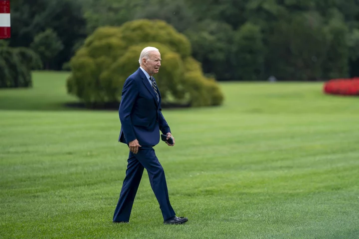 Biden Seeks $13 Billion for Ukraine Defense as GOP Protests