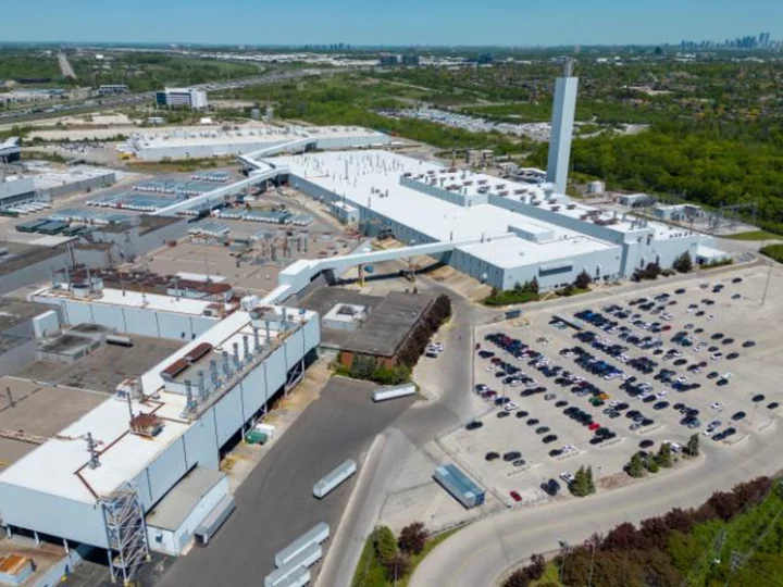 Ford also faces strike at Canadian plants Monday night